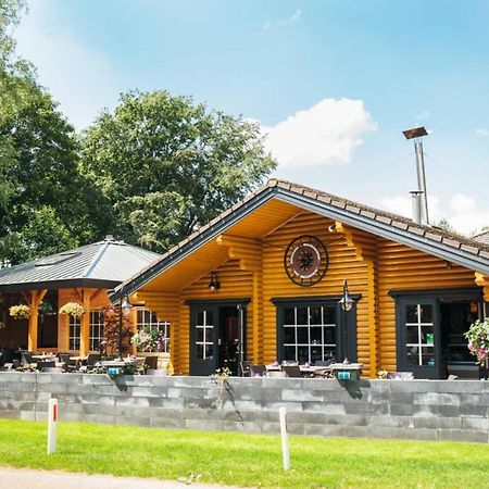 Een Gezellige Chalet Met Zonnige Buitenruimte Op De Veluwe! Villa Путен Екстериор снимка