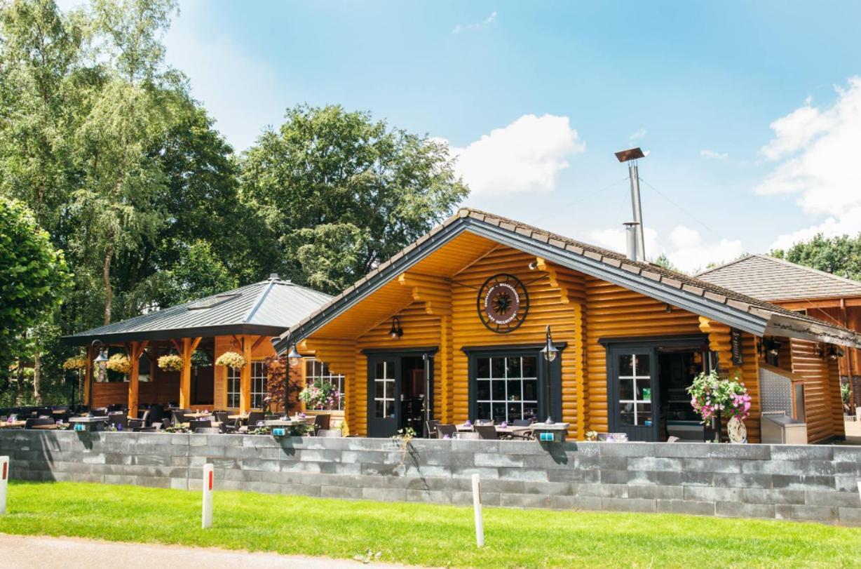 Een Gezellige Chalet Met Zonnige Buitenruimte Op De Veluwe! Villa Путен Екстериор снимка